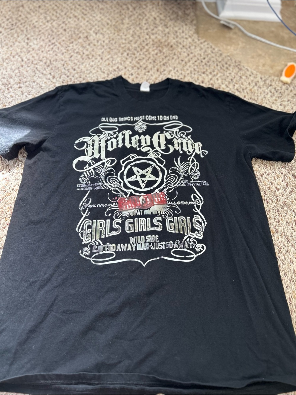 🆕Mötley Crüe Black Graphic Short Sleeve Tee - Picture 4 of 4